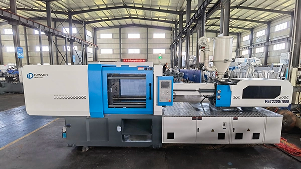 اختبار آلة التشكيل بالحقن لزجاجة المياه المعدنية: نجاح باهر