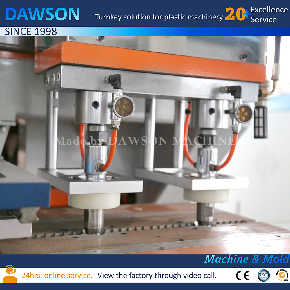 آلة نفخ الزجاجات البلاستيكية الكهربائية بالكامل مصنع التعبئة والتغليف الكيميائي اليومي 