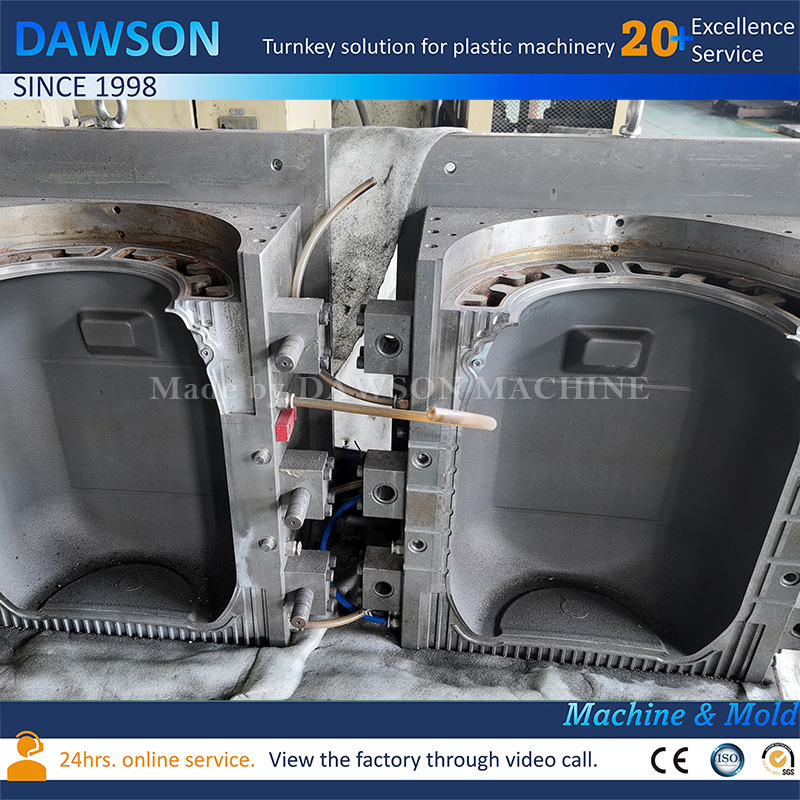 20L-60L ضربة العفن وعاء من البلاستيك ضربة العفن مخصص HDPE جركن البثق ضربة العفن للتغليف الكيميائي